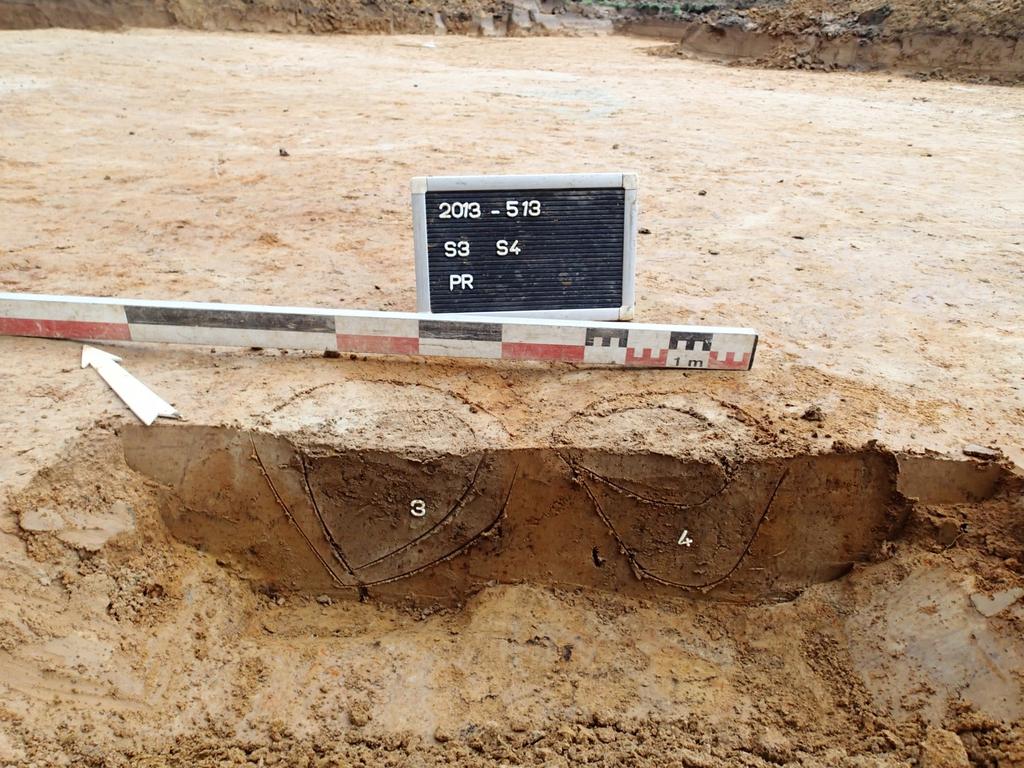 4.3 Assessment van het sporen- en vondstenbestand De aangetroffen bodemsporen (n= 32) worden ingedeeld in drie categorieën: antropogene sporen (n =2), natuurlijke sporen zonder archeologisch