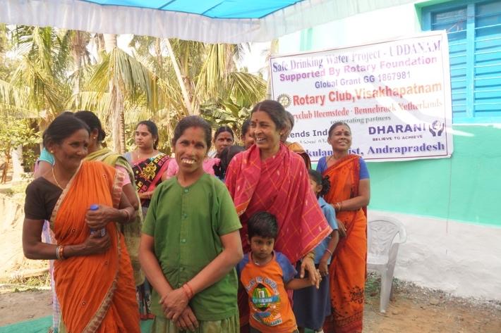 11. Conclusie Schoon drink- en kookwater! Een kans! De 10 dorpen in het gebied Uddhanam, waar een ernstige nierziekte heerst, hebben dringend hulp nodig.
