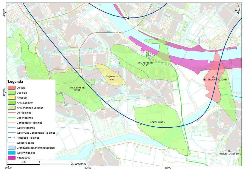 Figuur 9-3: Gasvelden en gemodelleerde bodemdalingscontouren in het gebied rond Spijkenisse-Intra in 2026.