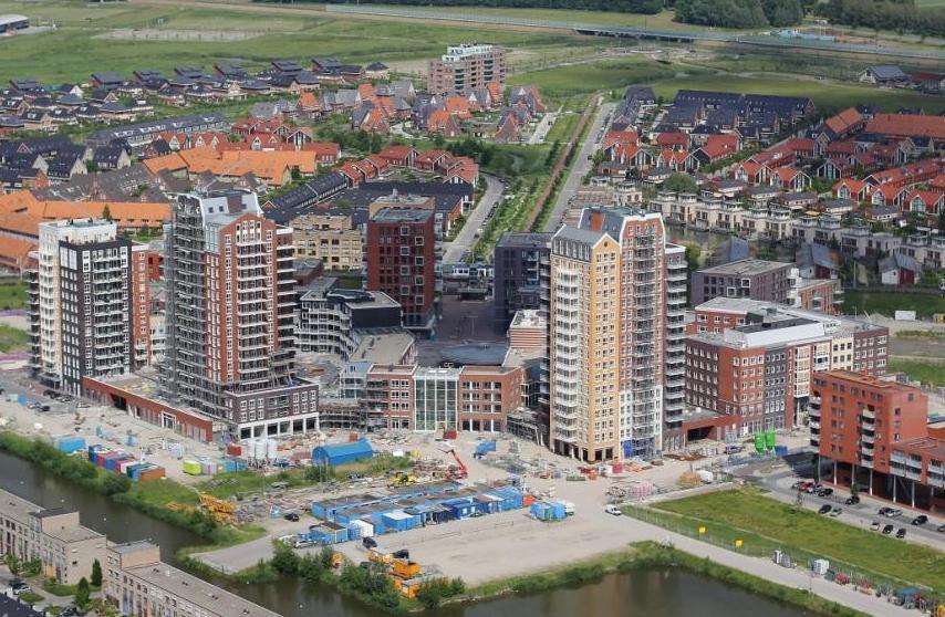 INLEIDING Voor u ligt het jaarverslag 2015 van de huurdersvereniging In De Goede W oning.