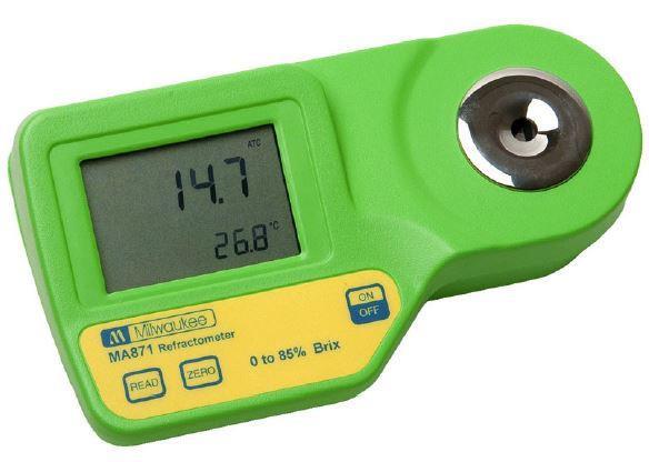 vergeleken worden met de IgG-inhoud. De refractometer is ook onafhankelijk van de temperatuur en is nauwkeuriger dan de colostrometer.