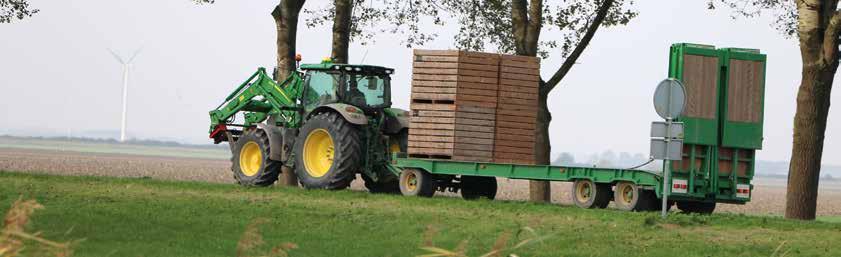 ACTUEEL 23 planet naar plate hoogwaardige meststof door een akkerbouwer wordt gekocht. Een akkerbouwer verkoopt zijn gewasresten aan een veevoederfabriek, die er hoogwaardig diervoer van maakt.