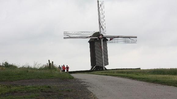 19/06/2015: 30 ste jogging door Gavere (Gavere) 9,2 km (Garmin: 8,9 km), 63 deelnemers 2. Kenny Debisschop 0:33:53 14.