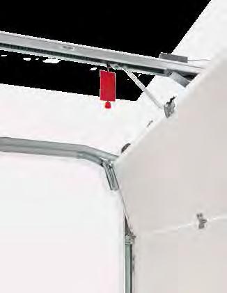 Ventilatie-opening bij het bovenste paneel Met de optionele klaprolhouder opent u alleen het bovenste paneel van de deur om uw garage te ventileren.