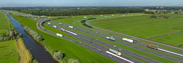 1 Huidige situatie Bij het in beeld brengen van de bestaande situatie is gekeken naar de bestaande infrastructuur, de aard en omvang van het verkeer op de A4 en de knelpunten die dit met zich