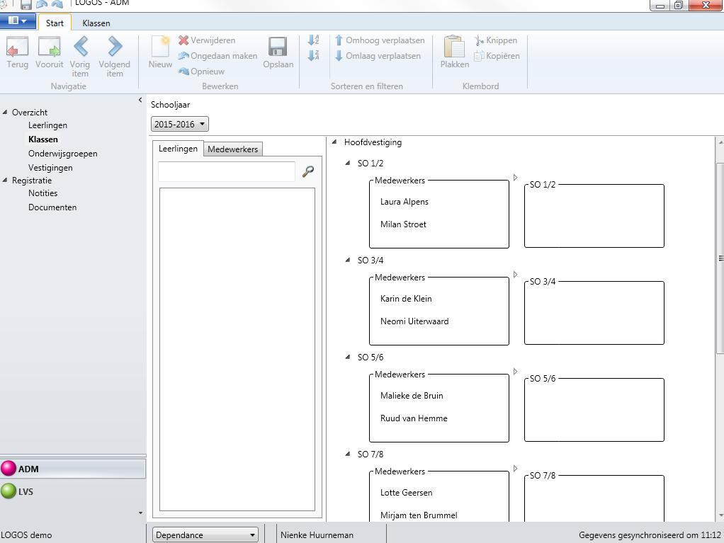 7.4 Klassen Het scherm Klassen toont een overzicht van alle klassen binnen het geselecteerde schooljaar en u kunt hier leerlingen en medewerkers aan een andere klas toewijzen.