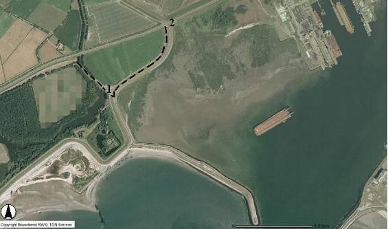 De voorgenomen activiteit is verder dat gewerkt wordt van zuid naar noord, aangezien er aan de zuidkant in 2007 is gestopt met de Westelijke Sloehavendam. De kreukelberm wordt voor 15 mei aangelegd.