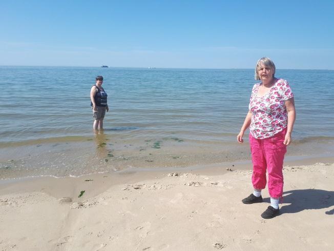 Dag 4 Maandag 16 juli Zee en Winkelen Berend is het eerste op en zet al lekker een