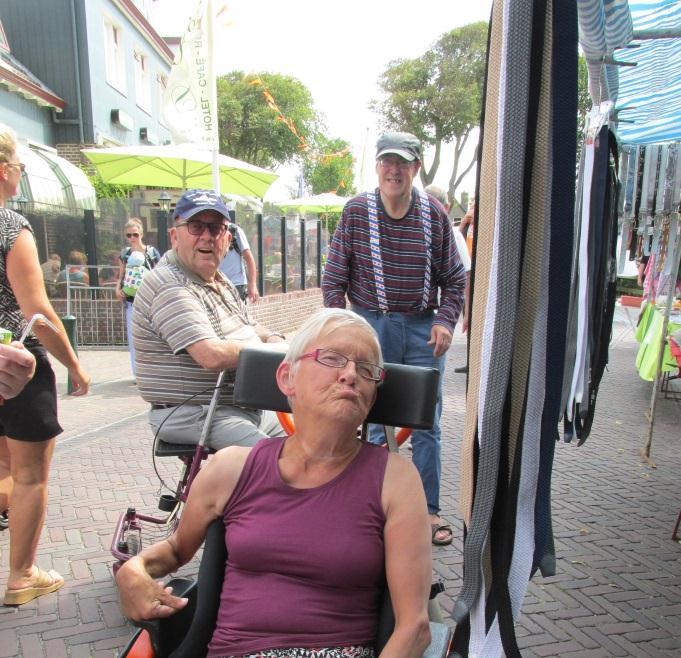 Dag 7 Donderdag 19 juli Markt Buren We gaan vandaag weer verder met feesten want vandaag