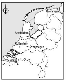 HELIKOPTER Bij deze vraag hoort uitwerkbijlage 1. Om snel medische hulp te kunnen bieden, staan in vier plaatsen in Nederland speciale helikopters. Zie het kaartje hiernaast. 8.