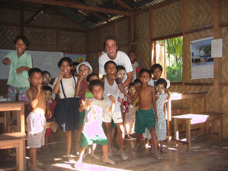 Cathelijn en Marian vertrekken 21 oktober richting Myanmar. Via allerlei landen waar Joris in 2005 vrijwilligerswerk heeft gedaan, zullen zij uiteindelijk in december in Lintha aankomen.