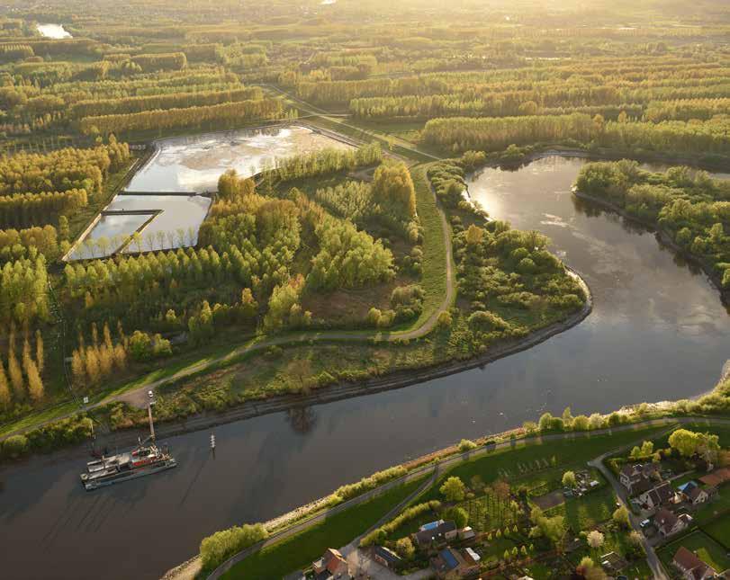Vlassenbroek Sinds de zomer van 2012 wordt de Vlassenbroekse Polder in Dendermonde ingericht als een overstromingsgebied van 240 hectare.