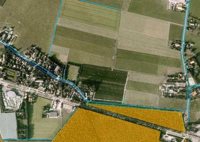Figuur 5 Beschermde gebieden vanuit de Keur (oranje vlakken) bij het plangebied (bron: Keurkaart beschermde gebieden, waterschap Brabantse Delta) 2.7 Hemel- of vuilwater 2.