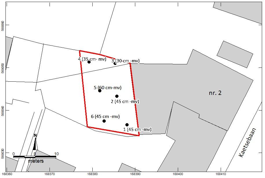 2 Gegevens plangebied 2.1 Beschrijving plangebied Het plangebied is gelegen in het centrum van Wommels, ten zuidwesten van de kerk. (zie afbeelding 1, voorzijde).