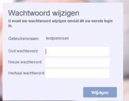 Typ vervlgens 2x uw nieuwe wachtwrd in (maak een cmbinatie van hfdletters, kleine letters, leestekens en cijfers met minimaal 8 karakters, zie: hiernder.
