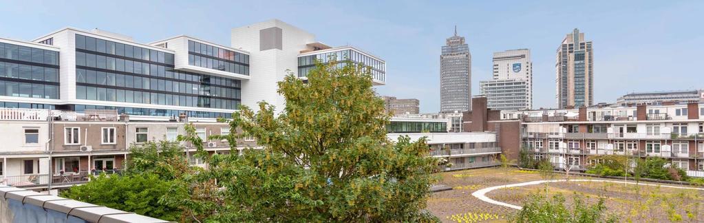 In vogelvlucht - dakterras en twee balkons - professioneel beheerde VvE - servicekosten 95,= per maand - de badkamer is in 2016 vernieuwd - altijd koel slapen met airco in de slaapkamer - de erfpacht