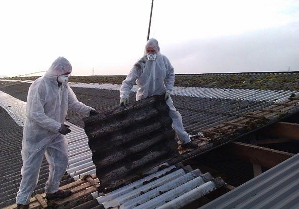 Pilootproject asbestafbouw Merksplas Versnelde afbouw van asbestgolfplaten daken Drie scenario s Zelf verwijderen mits toepassen