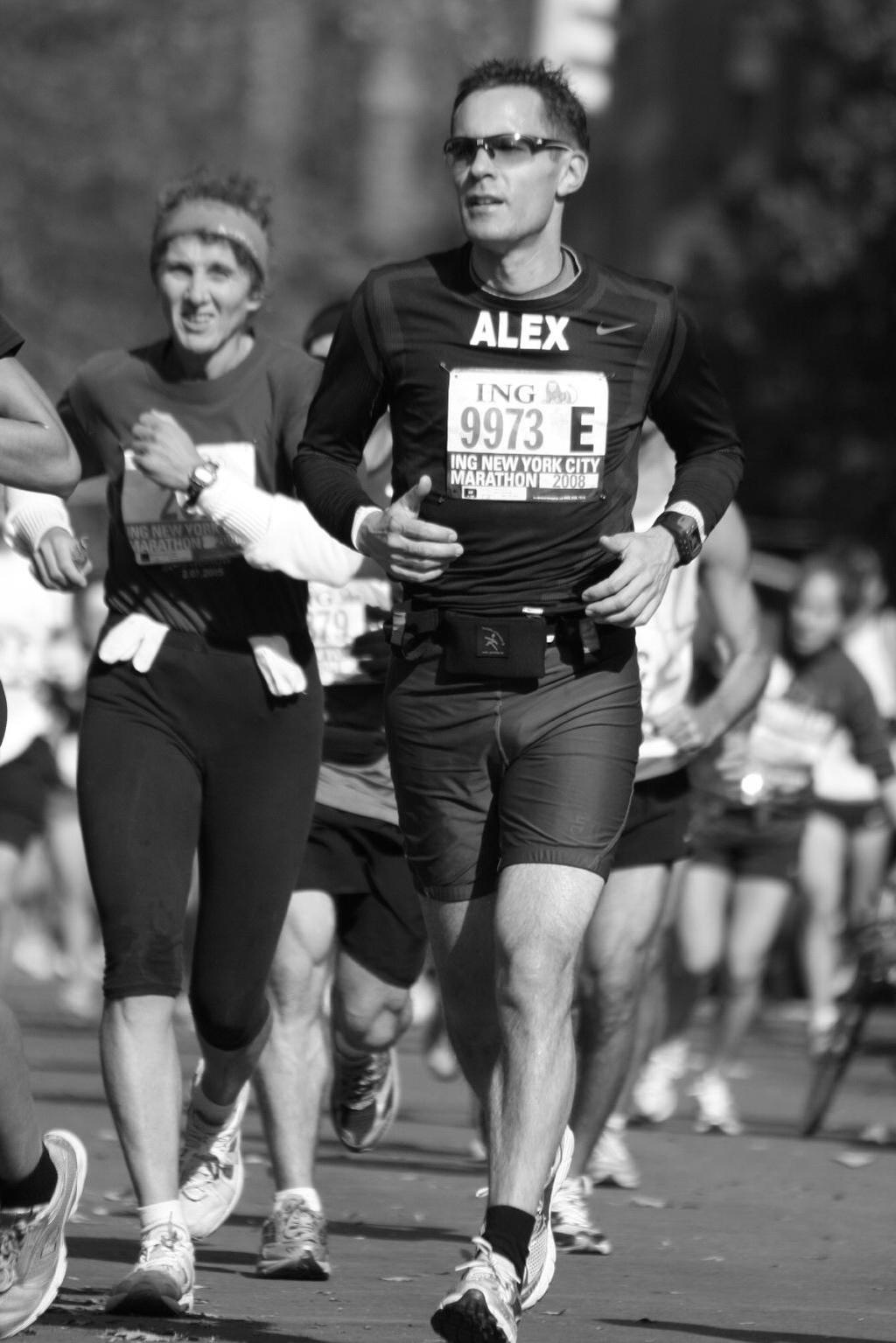 Mijn eerste marathon: New York City Marathon, 2 november 2008 Ik ben er van overtuigd dat iedereen die de marathon wil lopen, deze ook daadwerkelijk kan lopen. Uiteindelijk gaat alles om motivatie.