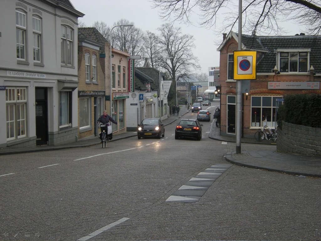 Pagina 12 Autovrije Sint Jorisstraat is mogelijk met een integrale strategie Een Sint Jorisstraat zonder doorgaand autoverkeer is goed mogelijk, zonder overmatige verkeers- of milieueffecten op