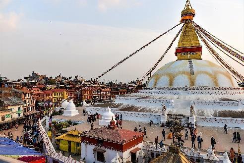 Optioneel 2: Excursie Highlights Kathmandu In de ochtend word je opgehaald met een auto en laat een gids je de drie meest bijzondere bezienswaardigheden van Kathmandu zien.