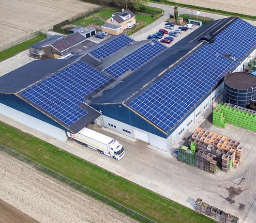 SOLASTELL VOO GOLFPLAATDAKEN SOLASTELL VOO STEELDECKDAKEN UNIEKE GOLFDAK OPLOSSING Solarstell biedt de meest snelle en stabiele oplossing voor het plaatsen van zonnepanelen op