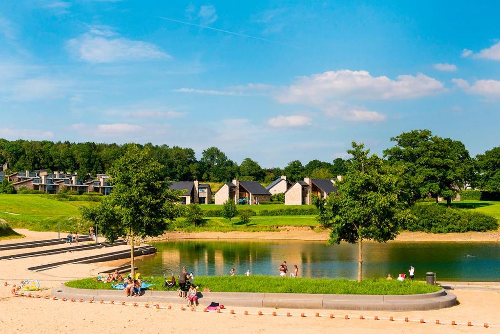 30 km onder de mooie stad Charleroi in de provincie Namen. Lac de la Plate Taille is 4 km2 en het grootste meer van België!