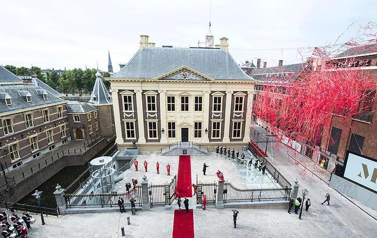 het ernaast gelegen gebouw Plein 26.