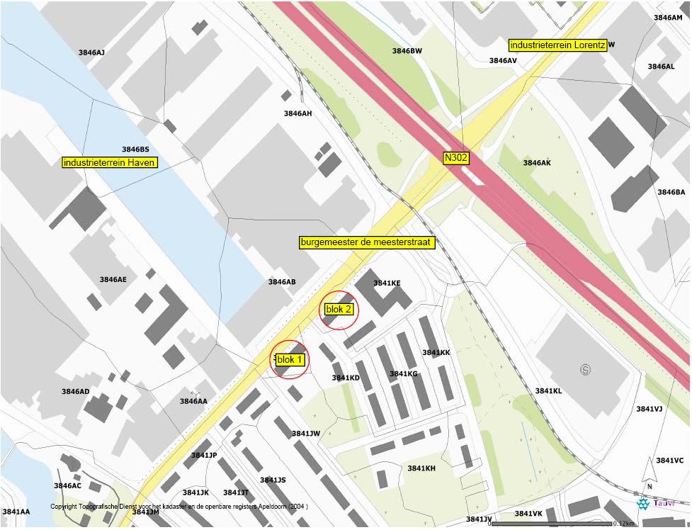 2 Situatie In figuur 2.1 is de huidige situatie en de ligging van de twee portieketageflats weergegeven aan de Burgemeester de Meesterstraat in Harderwijk.
