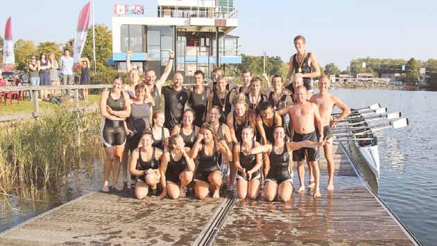 De Gentse Roei- en Sportvereniging (Gentse RS) is opgericht in 1965. Sindsdien is ze steeds gevestigd aan de Leiearm, die de Gentse Watersportbaan kruist.