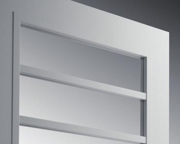 Glasframes garnituur stijl in de greep Kies garnituur Standaard worden de stijldeuren voorzien van witte glasframes.