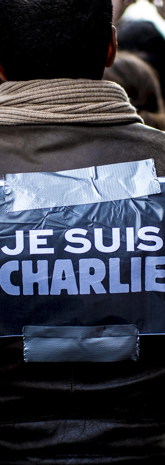 7 januari 2015, Charlie Hebdo, Parijs Twee mannen dringen het gebouw in Parijs binnen waar de redactie 24 van mei het 2014, Franse Joods satirische museum, tijdschrift Brussel Charlie Hebdo is