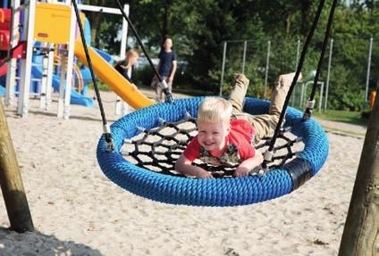 Geen probleem! Op de gehele camping kun je, tegen een kleine vergoeding, gebruik maken van WIFI. Rondom de receptie en in ons restaurant is WIFI geheel gratis.