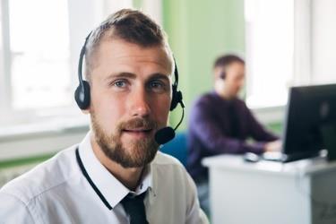 Welk telefoonnummer kun je bellen als dat op het werk gebeurt? Meer weten? Kijk dan ook eens rond op de website www.veiliginternetten.nl.