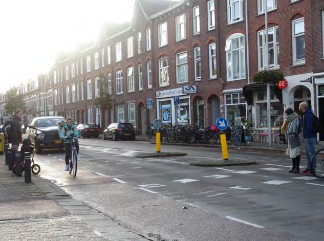 de kortste route tussen het centrum en de A27. De routes via de stedelijke verbindingsstructuur (Talmalaan, Kardinaal de Jongweg, Blauwkapelseweg) zijn langer en hebben meer verkeerslichten.