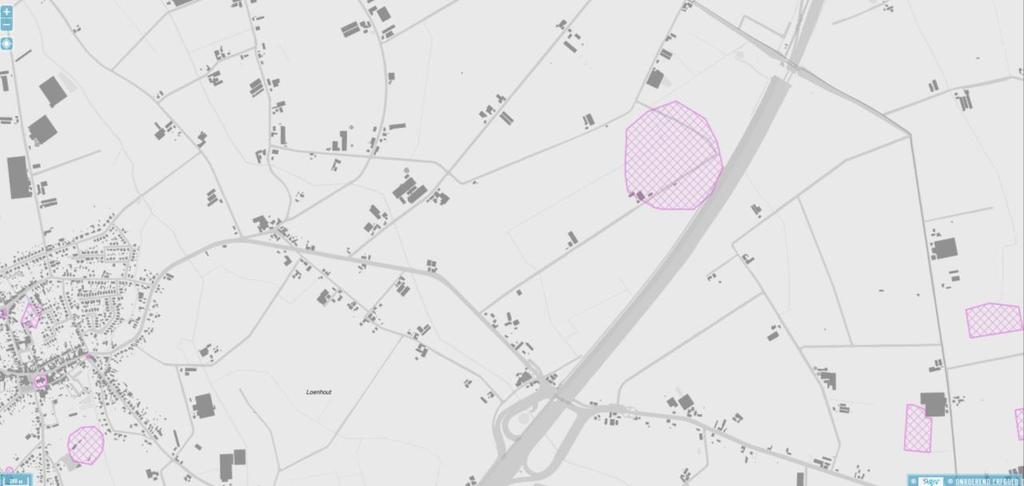 Aron rapport 223 Wuustwezel, Herselingweg (windturbine WT1) 5 Ten zuiden van het dorpscentrum van Loenhout zou een bodem van een urne uit de metaaltijden zijn aangetroffen (CAI 105432).