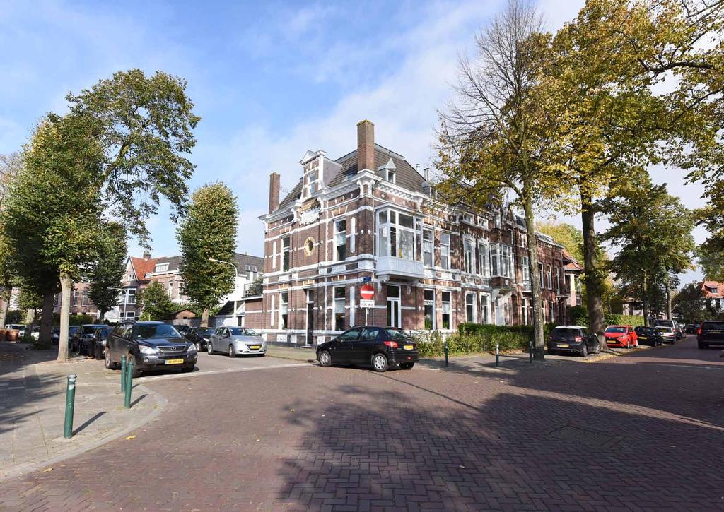 Omgeving Omgeving De Zandberglaan is een van de mooiste lanen van Breda Zuid in de populaire wijk Zandberg.