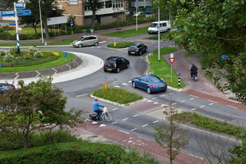 Afgescheiden fietspad uit de