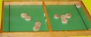 Tafelbowling met 9 kegels / 3 balletjes / 180x42x15 cm Rol de houten ballen naar achter en probeer