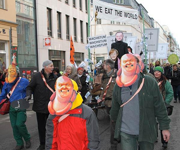 000 varkens (vier keer zoveel als aan de Snoertsebaan). Voorafgaand aan de debatten Burgers en intensieve veehouderij vindt de ledenvergadering van Vereniging Stop de Stank Deurne plaats.