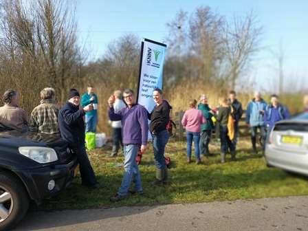 H 2 maart, 10:00 12:30 uur: KNNV Natuurbeheer, Midden-Delfland Met 18 mensen heerlijk in het zonnetje gewerkt op de Rietput van Natuurmonumenten aan het Vockestaertpad in de Polder Noordkethel.