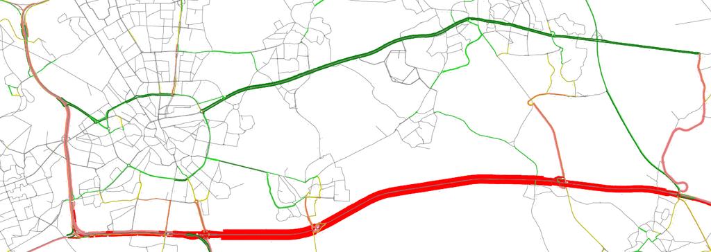 Figuur 5.3: Verschil in verkeersintensiteit alternatief 2 ten opzichte van de referentiesituatie. Rood oranje is toename, groen is afname. Dikte van de lijn geeft de grootte van de toe- of afname aan.