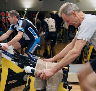 Aan het begin van het seizoen heeft iedereen een FTP-test gedaan om het eigen vermogen te bepalen.