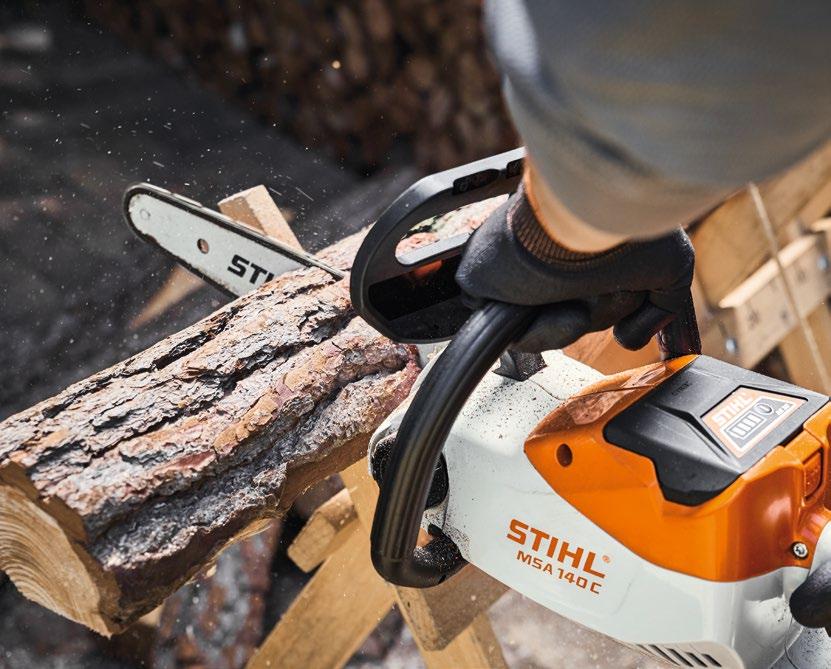 ZWITSERSE PRECISIE Al decennia lang worden de STIHL zaagkettingen uitsluitend in de Zwitserse kettingfabriek van STIHL gemaakt. STIHL kettingen werken heel precies en glijden moeiteloos door het hout.