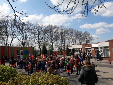 Schooljournaal 12 April 2019 nummer 29 Agenda 2019 Maand April 2019 2019 Maand Mei 2019 16, 17 en 18 CITO eindtoets 01-05 Oud Papier Actie 19-04 Goede Vrijdag (alle