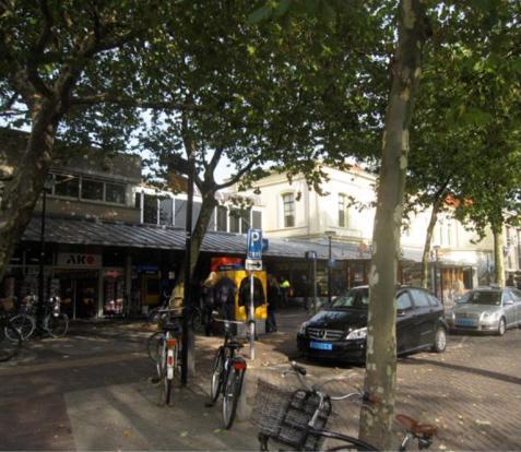 goed aan op gebied en centrum stad Stationstunnel is krap