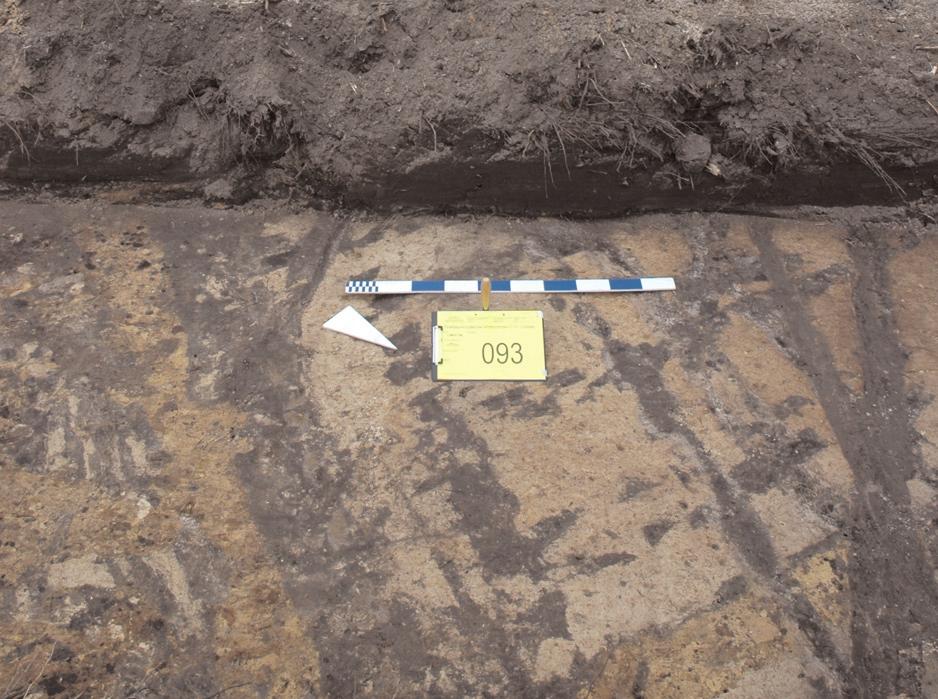 17 4.2. Conclusies Uit de directe omgeving van het onderzochte gebied zijn geen archeologische vondsten of sites bekend.