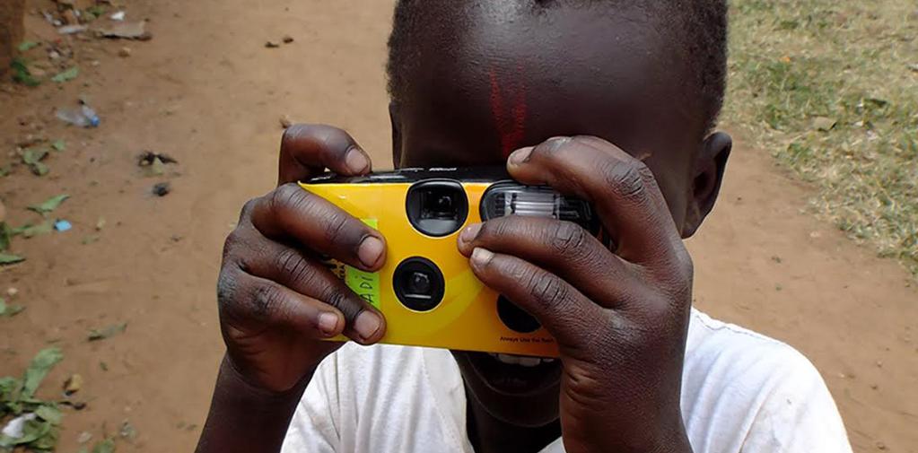 Terugblik Het eerste jaarverslag van Benja. Een echte terugblik is dan onmisbaar: 2013, Kampala, Uganda. De start van het project door Martijn en Linda, samen met de plaatselijke organisatie KYDA.