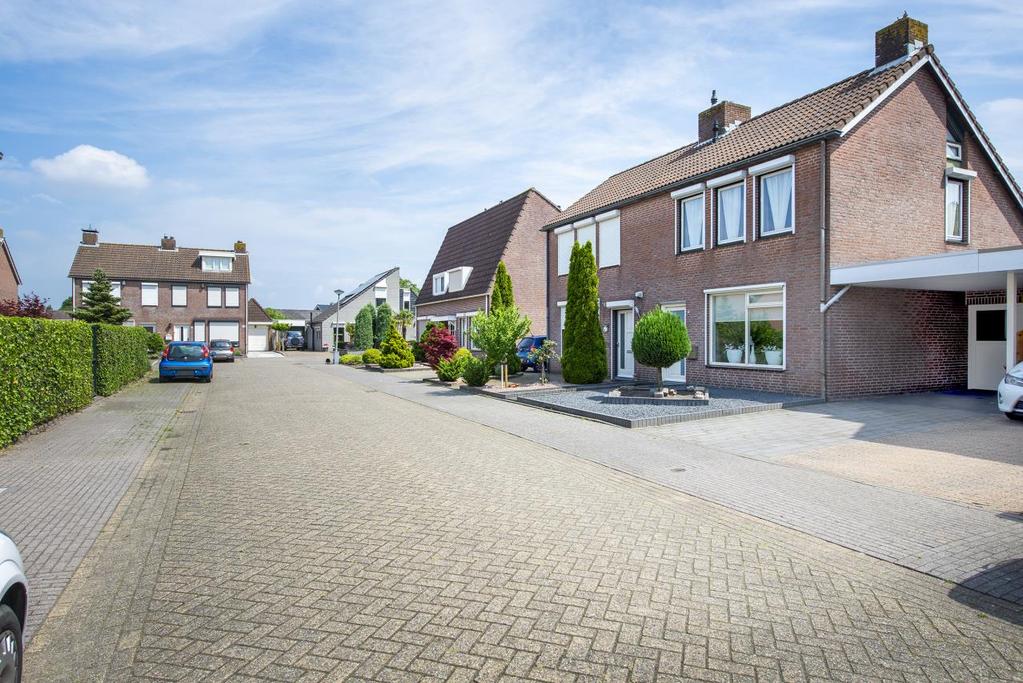 OMSCHRIJVING PAND Kanestede 14 te Zegge betreft een uitgebouwde 2/1 kap woning met berging (voorheen garage) en carport.