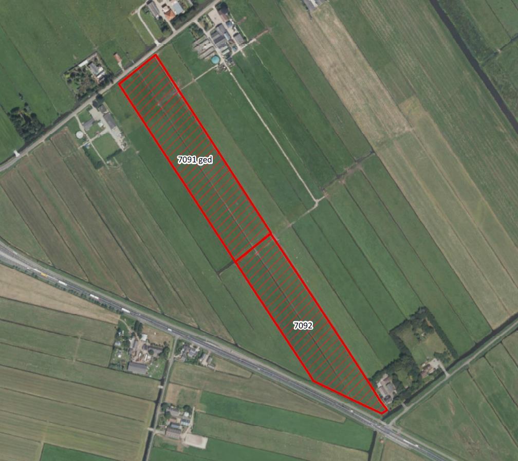 Kavel III Volle eigendom Kadastrale maat: ca. 6.36.55 ha Opgave GDI: 5,84 ha (bron: Boer&Bunder) Mijdrecht, sectie A, nummer 7091 ged groot ca. 3.45.35 ha Mijdrecht, sectie A, nummer 7092 groot 2.91.20 ha De totale kadastrale oppervlakte bedraagt ca.