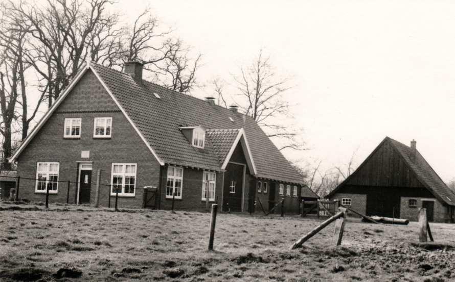 MOERWINKEL Deze boerderijnaam zal veel Markeloers niet veel zeggen maar het is een eeuwenoud erf gelegen in Kerspel Goor ten zuiden van het Twentekanaal dichtbij de grens met Ambt Delden.